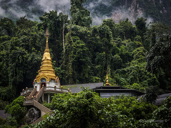 Wat Tham Pha Phlong